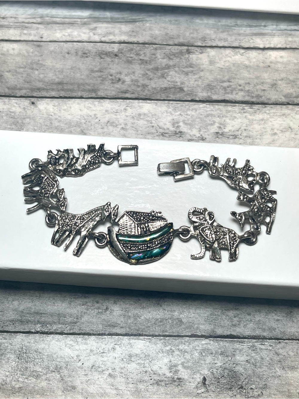 Vintage Noah’s Arc Genuine Paua Shell bracelet - Silver Tone